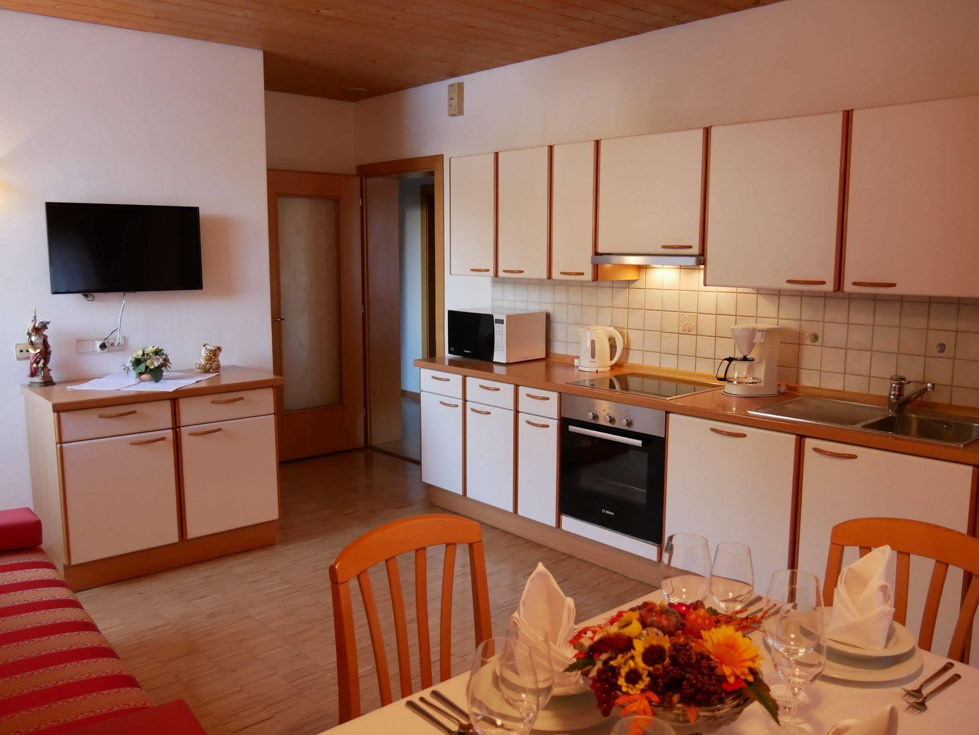 Appartmenthotel Residence Elvis Ортизеи Экстерьер фото