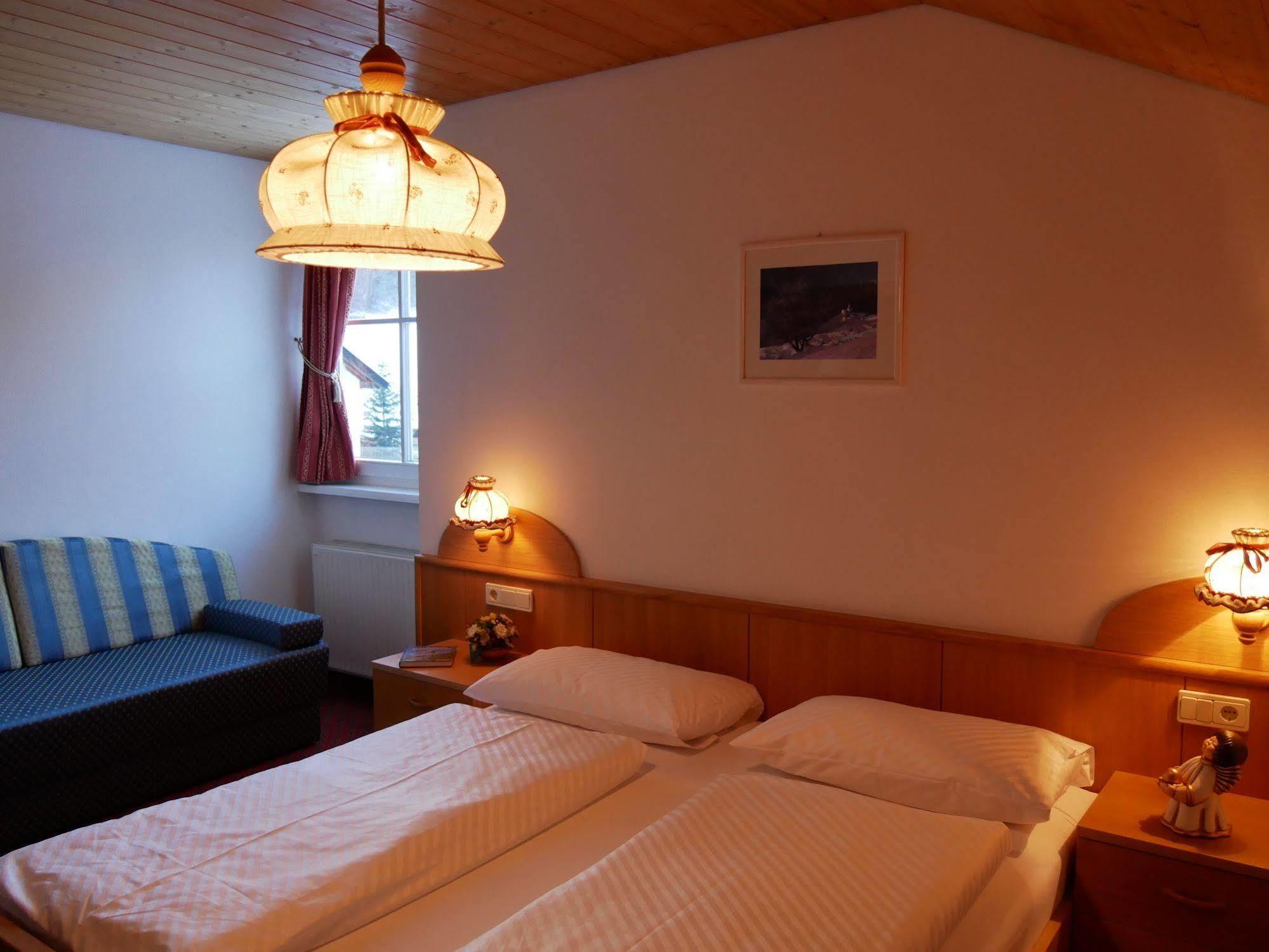 Appartmenthotel Residence Elvis Ортизеи Экстерьер фото